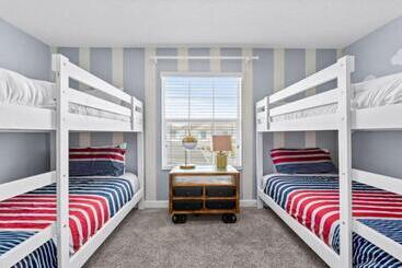 بنسيون The Darlings  Poolside Paradise