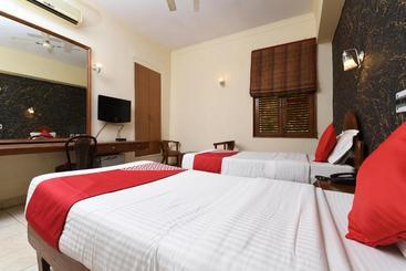 هتل Oyo Rooms Jangpura Post Office