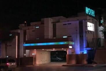 هتل Real Inn De Tijuana