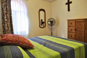 هتل Casa Geranios Tequisquiapan