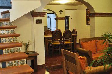 هتل Casa Geranios Tequisquiapan