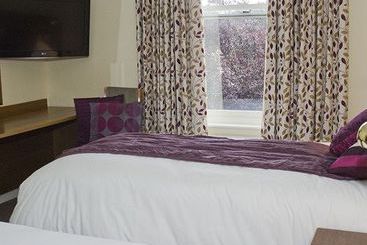 هتل Charlemont Arms