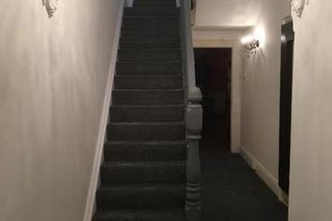 تختخواب و صبحانه The Chedburgh Guest House