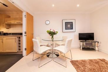 Cb1 Apartments