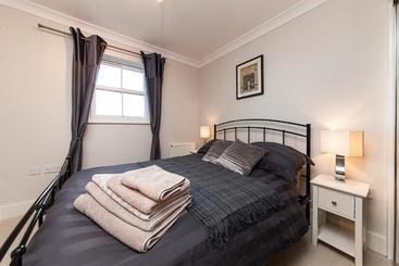 Cb1 Apartments