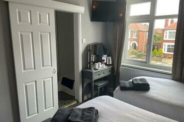 هتل The Nags Head York
