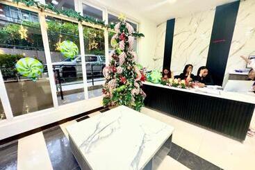 מלון דירות Condominium Ec Accommodation