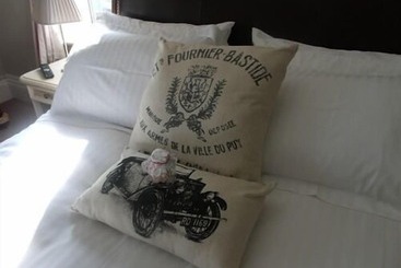 مبيت وإفطار Hooray Henrys