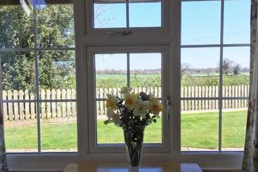 Chirk Cottage At Hill House Farm Cheshire