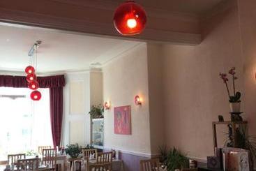 هتل Adelphi Guest House
