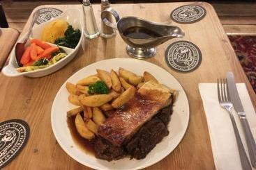 هتل Rose & Crown