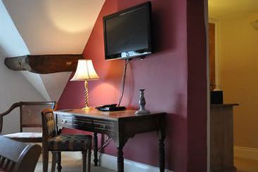 تختخواب و صبحانه Old Ivy House