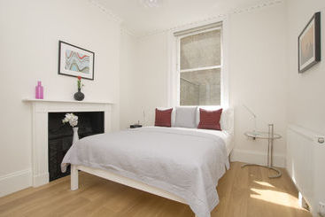 Saco Marylebone  Gloucester Place
