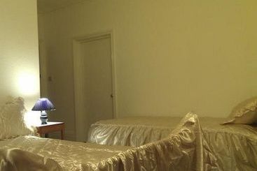 Ash Hotel B&b
