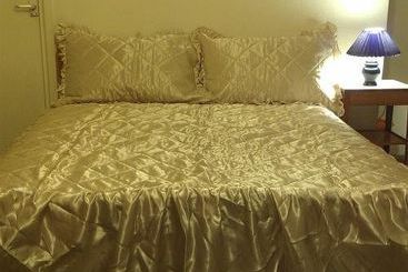 Ash Hotel B&b