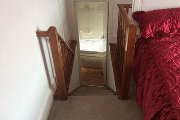 Ash Hotel B&b