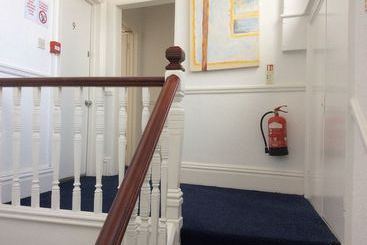 Ash Hotel B&b