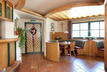 هتل Gasthaus Bacher