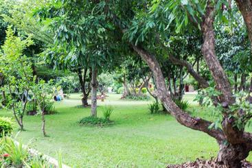 هتل Bavarian Paradise Resort & Restaurant