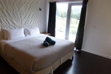هتل Blue Duck Lodge
