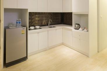 هتل Hamilton Grand Residence