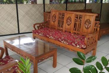 هتل Lux Melati