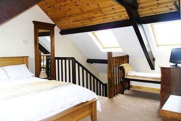 پانسیون Mcmahon Guest House