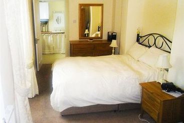 پانسیون Mcmahon Guest House