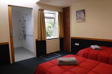هاستل Hikurangi Stay Place