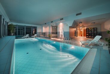 酒店 Maximilian Lifestyle Resort