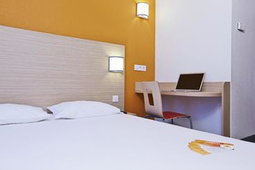 هتل Première Classe Paris Nord  Gonesse  Parc Des Expositions
