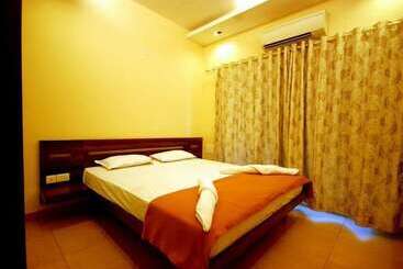 هتل Relax Holiday Home