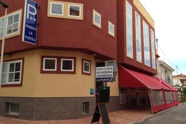 Pension La Puntica