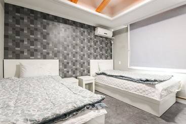 מוטל Gwangju Nongseong Dong Crystal