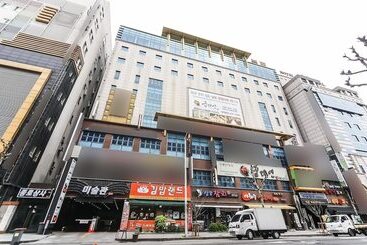 מוטל Gwangju Sangmu Hotel Utopia