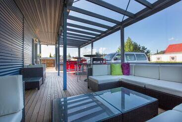 فندق صغير Lknz Lodge & Cafe