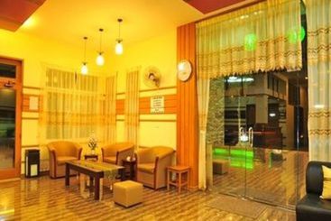 هتل Royal Green