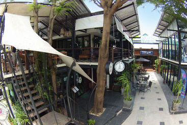 Pier 42 Boutique Resort & Spa