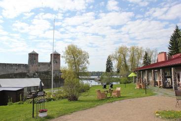 تختخواب و صبحانه Lossiranta Lodge
