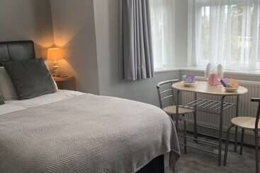 פנסיון Beechwood House