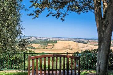별장 Rural Apartment In Castelfiorentino With Private Terrace