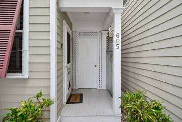 بيت ريفى Amelia Home By Avantstay In Historic Old Town W/ Pool
