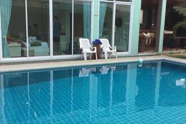 فندق Saranya River House สรัญญาริเวอร์เฮาส์