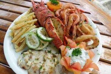 هتل Mnarani Beach Club