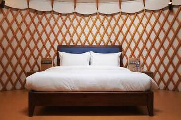 Отель Shanti Resorts
