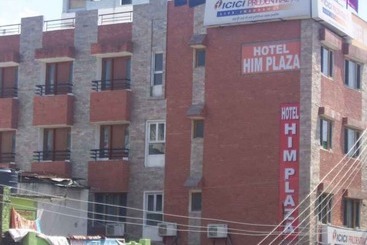 בית מלון כפרי Goroomgo Him Plaza Almora