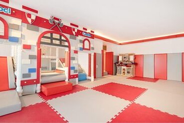 Pensão Goseong Belossi Ayajin Kids Poolvilla