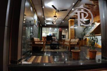 בית מלון כפרי Atul Residency