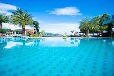 Phi Phi Nice Beach Hotel Hip
