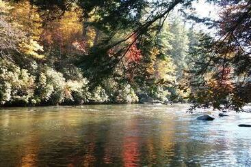 별장 Pick S Riverside Retreat Nevaeh Cabin Rentals